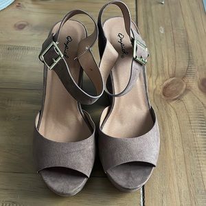 Like New! Brown Open Toe Platform Heels